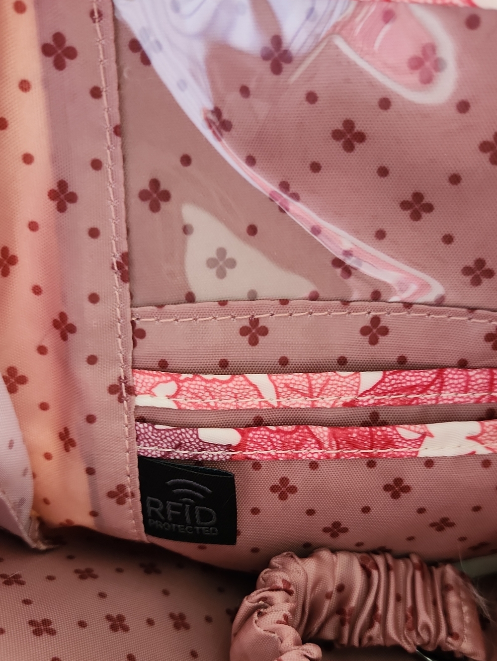 Lug Skeeter Leaf-Print Crossbody Bag Pinks And Cream Color - Picture 14 of 14